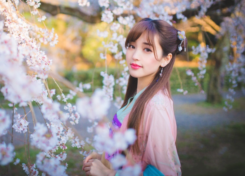 金莎帶00后男友上節(jié)目，金莎名字打分，解析