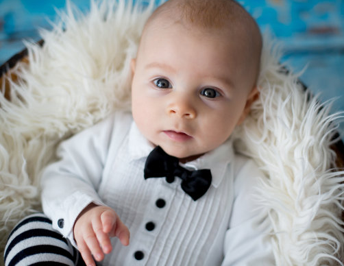 寶寶取名:帝王般清冷到極致的男孩名