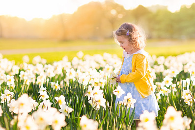 2024女孩起名五行屬水的字,五行屬水的字取名