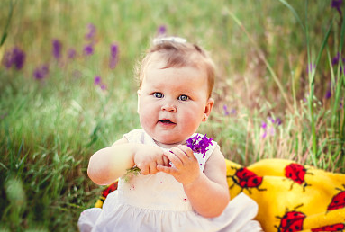 五行缺金、缺水的女孩，名字里有金、水元素