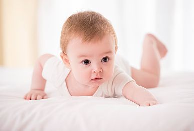 龍年出生的寶寶起名:寓意健康快樂,受歡迎的女孩名字