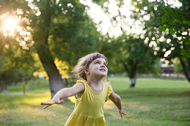 帶珥字的女孩名字有哪些?帶珥字的女孩名字大全