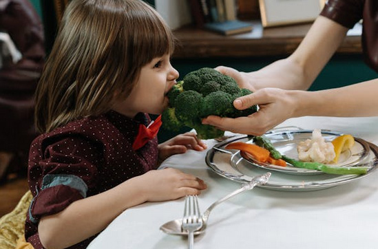 劉姓女孩起名，劉姓女孩名字簡單大氣