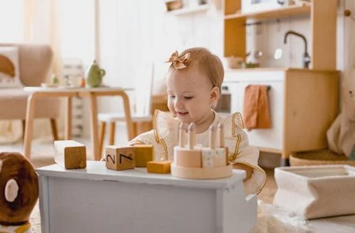 姓莫男孩子名字怎么取好聽？取個莫姓新穎獨特有詩意的