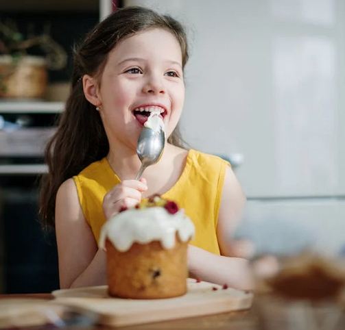 姓盛的女孩名字高雅一點的，端莊婉約，高雅有內涵