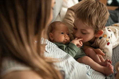 屬蛇起名，沉穩大氣的蛇年男寶寶名字