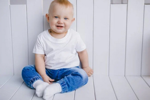 屬蛇起名，沉穩大氣的蛇年男寶寶名字